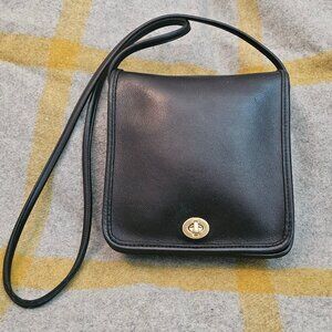 COACH Black 1990s Vintage Compact Pouch Crossbody